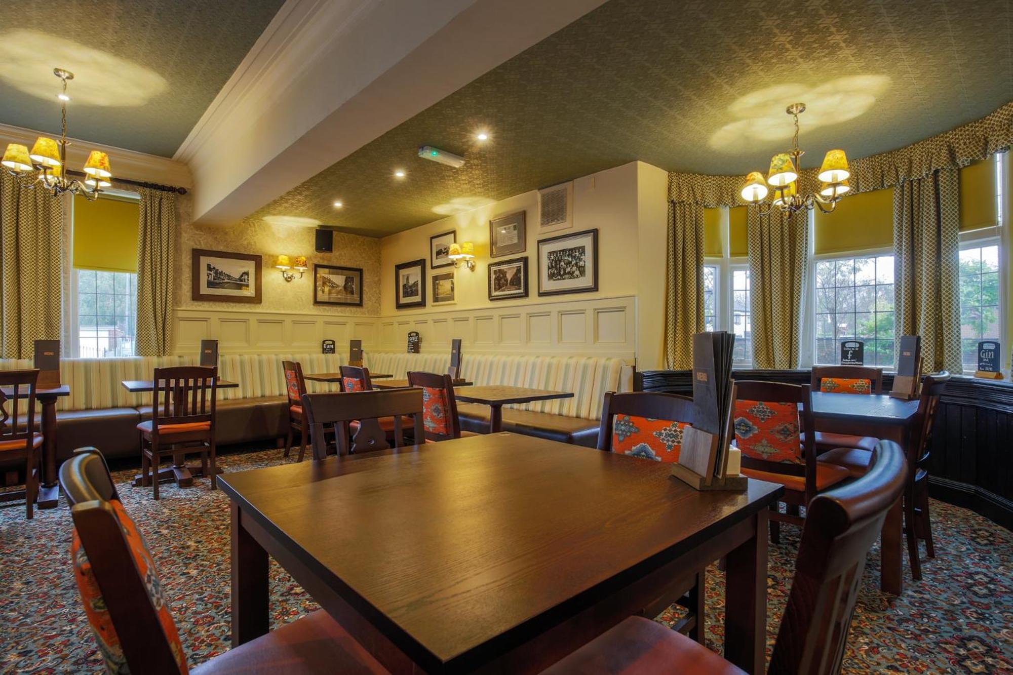 Fairway Inn مانشستر المظهر الخارجي الصورة